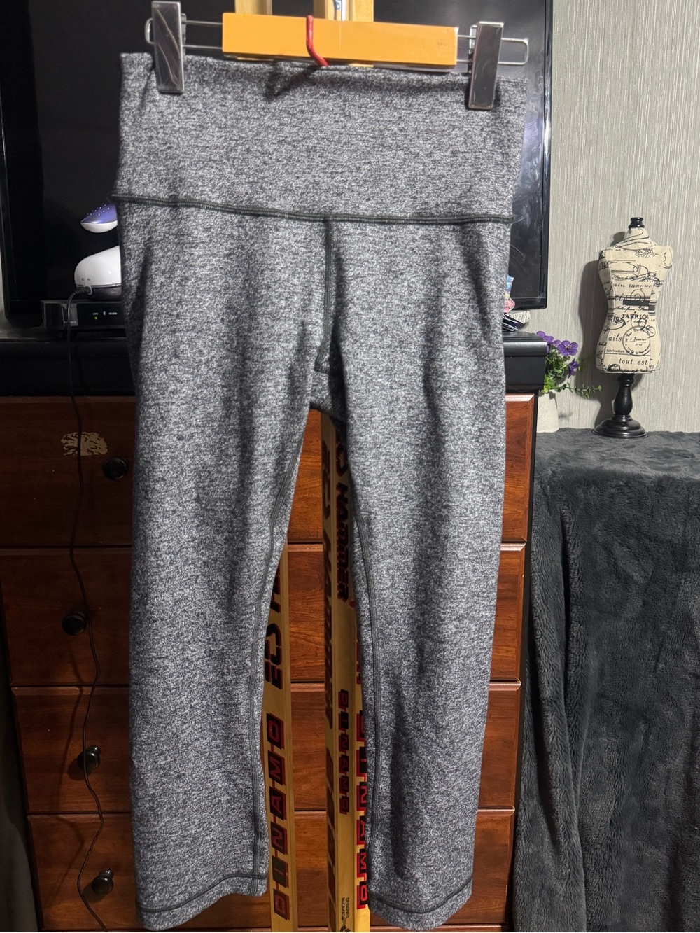 Lululemon Heathered Grey Leggings - Picture 1 of 3